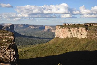 The flat-topped rock formations near Pai Ignacio