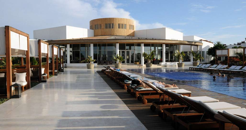 Hotel Paracas - main swimming pool