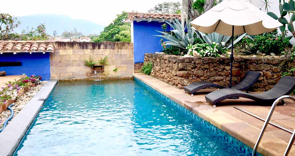 Suite Assul Pool for La Nube Posada